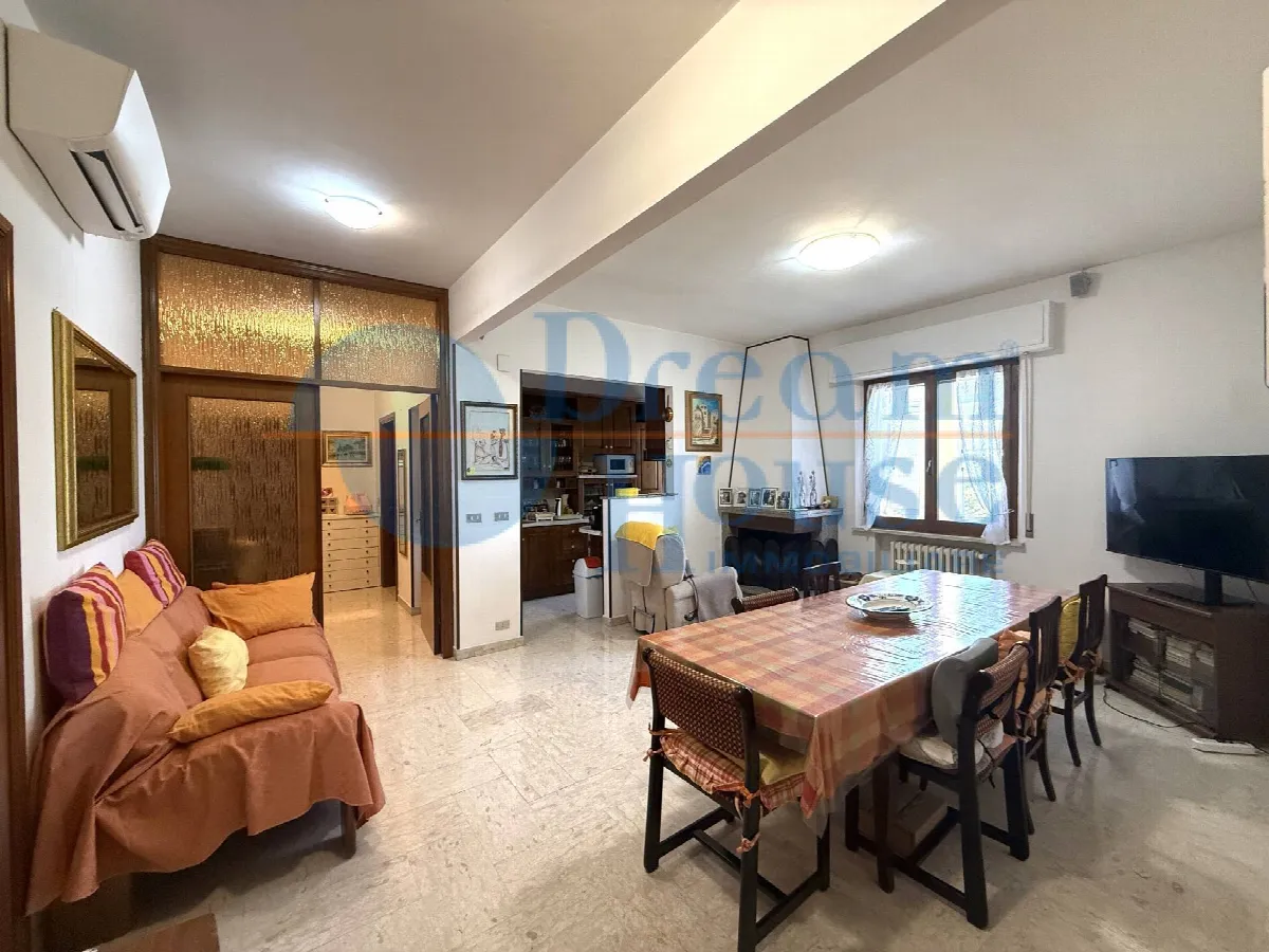 Appartamento in vendita a Alba Adriatica, Villa Fiore/Pinete - foto 1