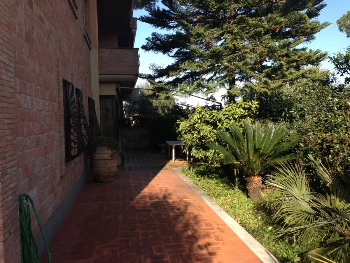 Appartamento in vendita a Roma, Appio Pignatelli - foto 2