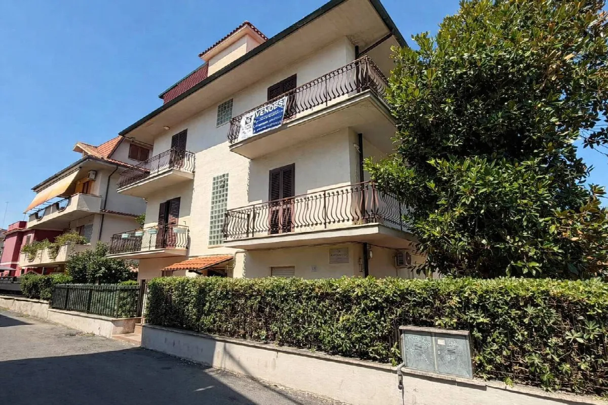 Appartamento in vendita a Monterotondo, Monterotondo Paese - foto 2