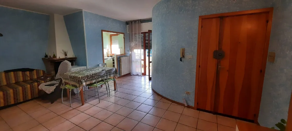APPARTAMENTO CON GARAGE in vendita a Folignano - foto 1