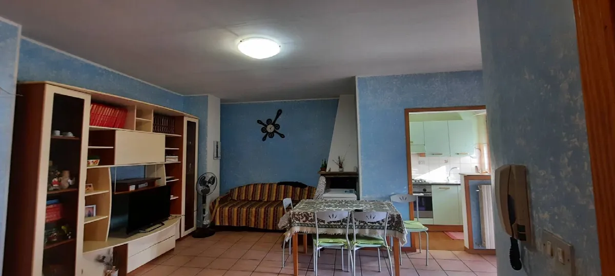 APPARTAMENTO CON GARAGE in vendita a Folignano - foto 2