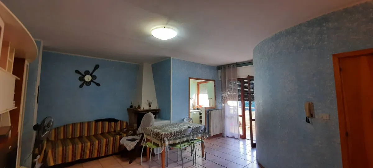 APPARTAMENTO CON GARAGE in vendita a Folignano - foto 4