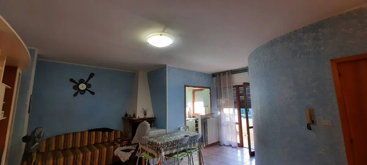APPARTAMENTO CON GARAGE in vendita a Folignano - foto 5