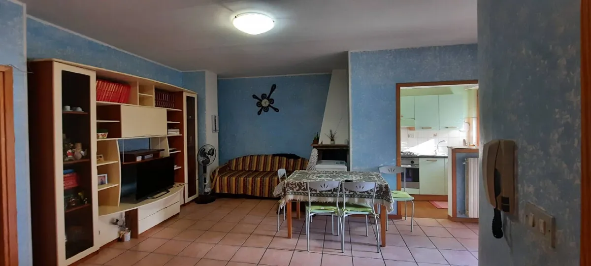 APPARTAMENTO CON GARAGE in vendita a Folignano - foto 8