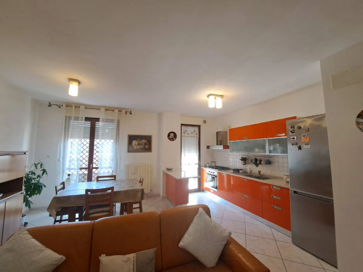 APPARTAMENTO CON GARAGE in vendita a Folignano, Villa Pigna - foto 1