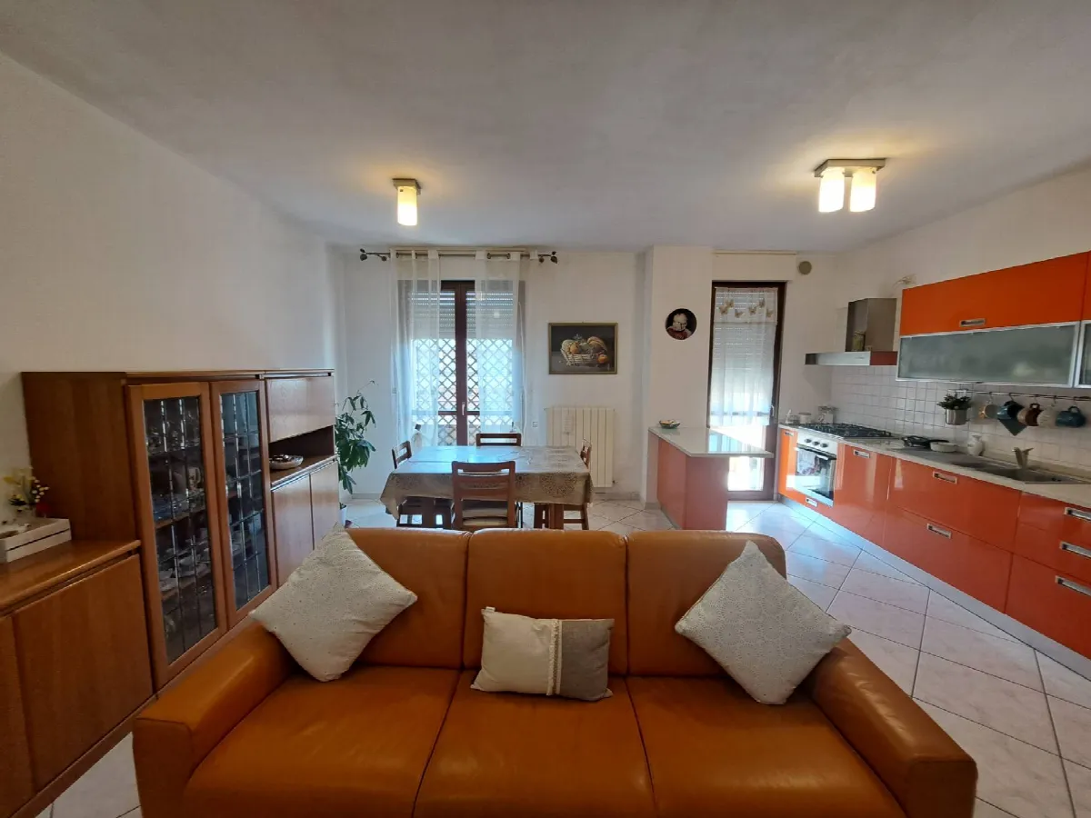 APPARTAMENTO CON GARAGE in vendita a Folignano, Villa Pigna - foto 5