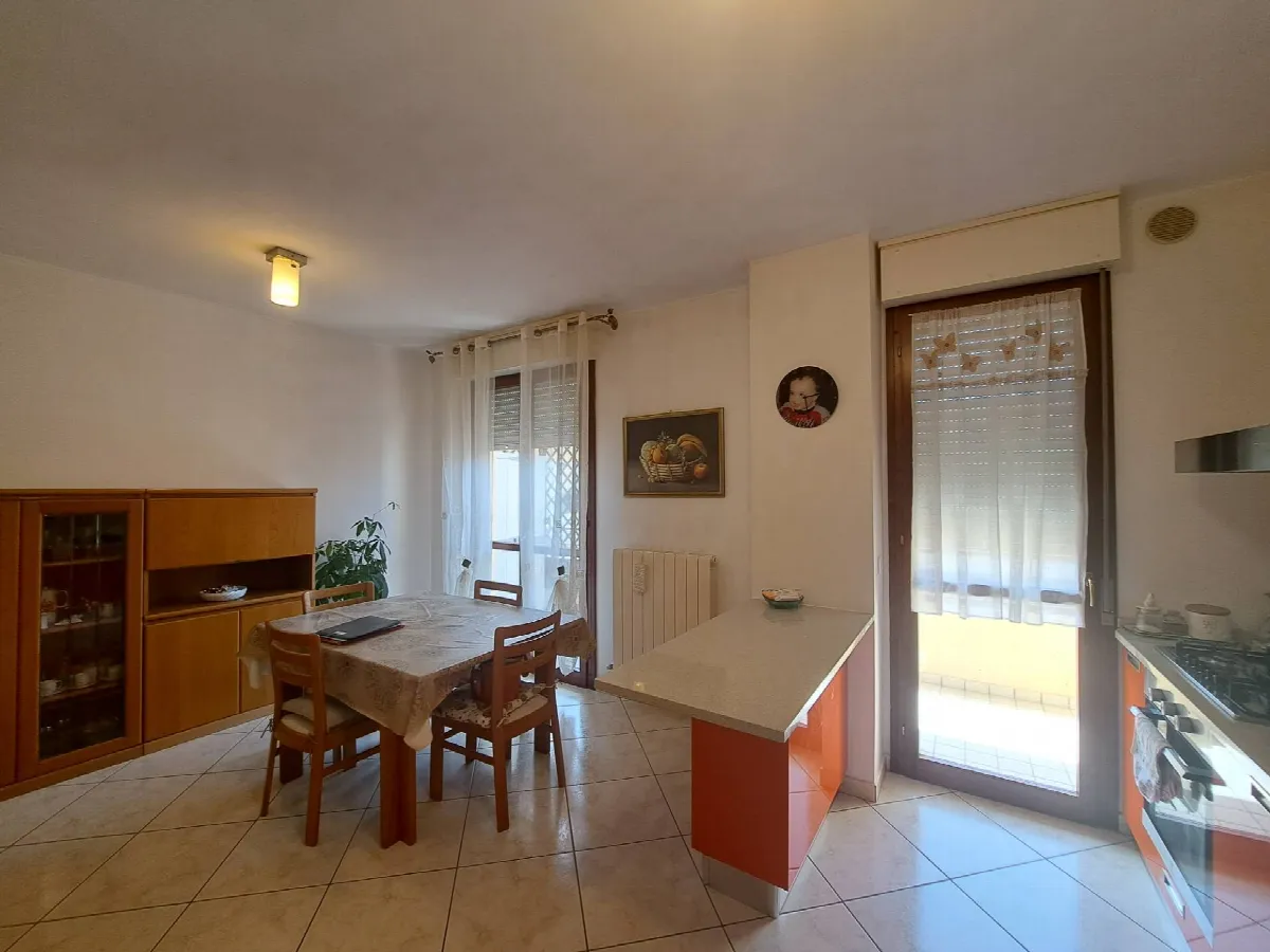 APPARTAMENTO CON GARAGE in vendita a Folignano, Villa Pigna - foto 9