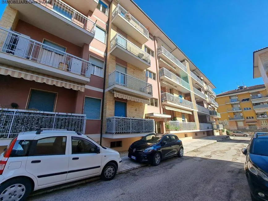 Appartamento in vendita a Ascoli Piceno, Borgo Solestà - foto 2