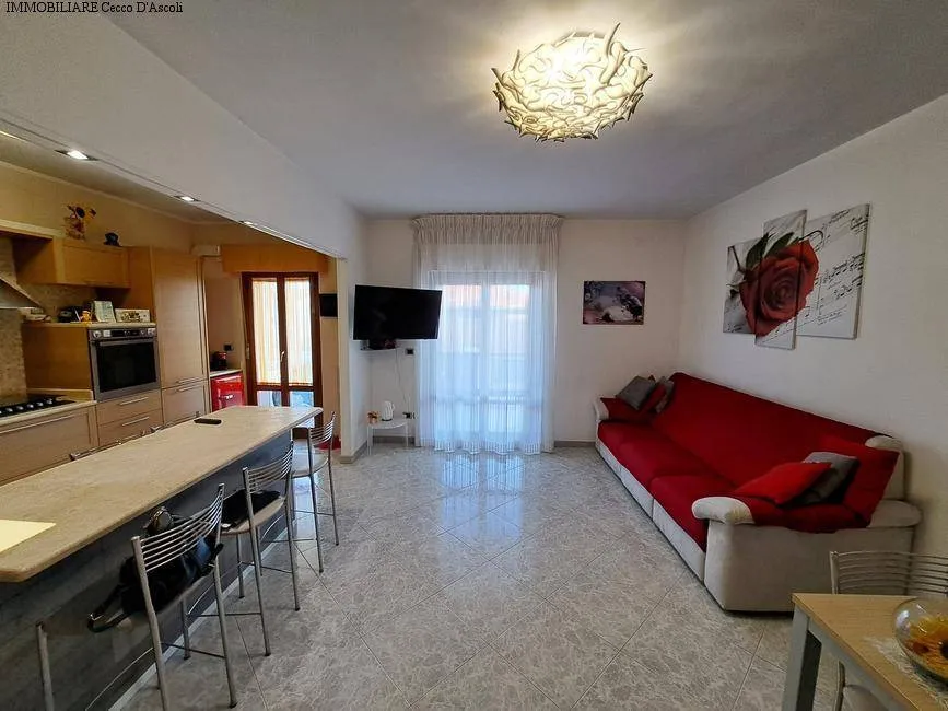 Appartamento con terrazzo in vendita a Ascoli Piceno, Poggio di Bretta - foto 3