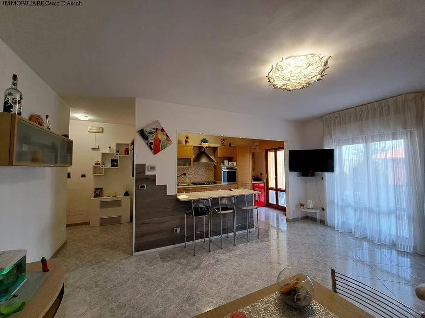 Appartamento con terrazzo in vendita a Ascoli Piceno, Poggio di Bretta - foto 6