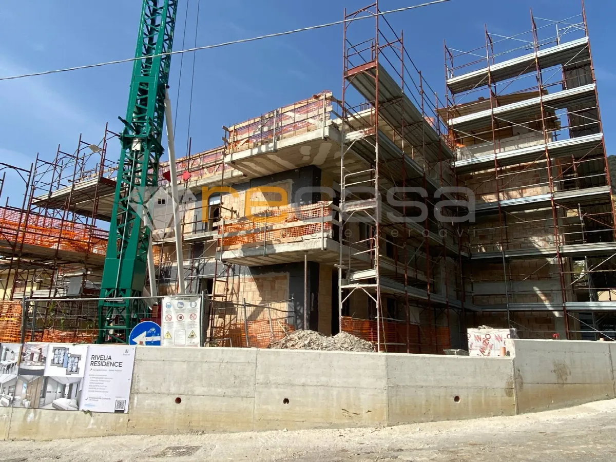 Appartamento in vendita a Salerno, Fuorni - foto 2