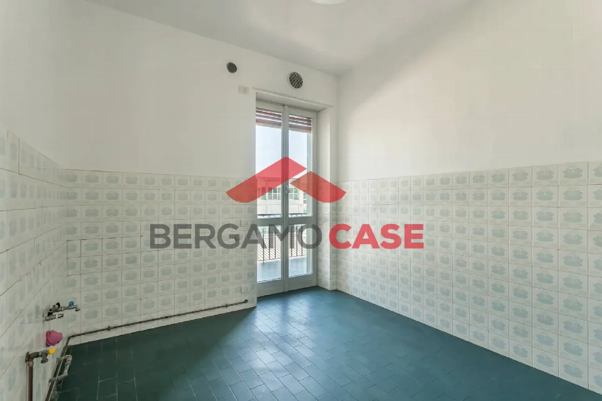 Trilocale in vendita a Bergamo, Borgo S. Caterina - foto 5