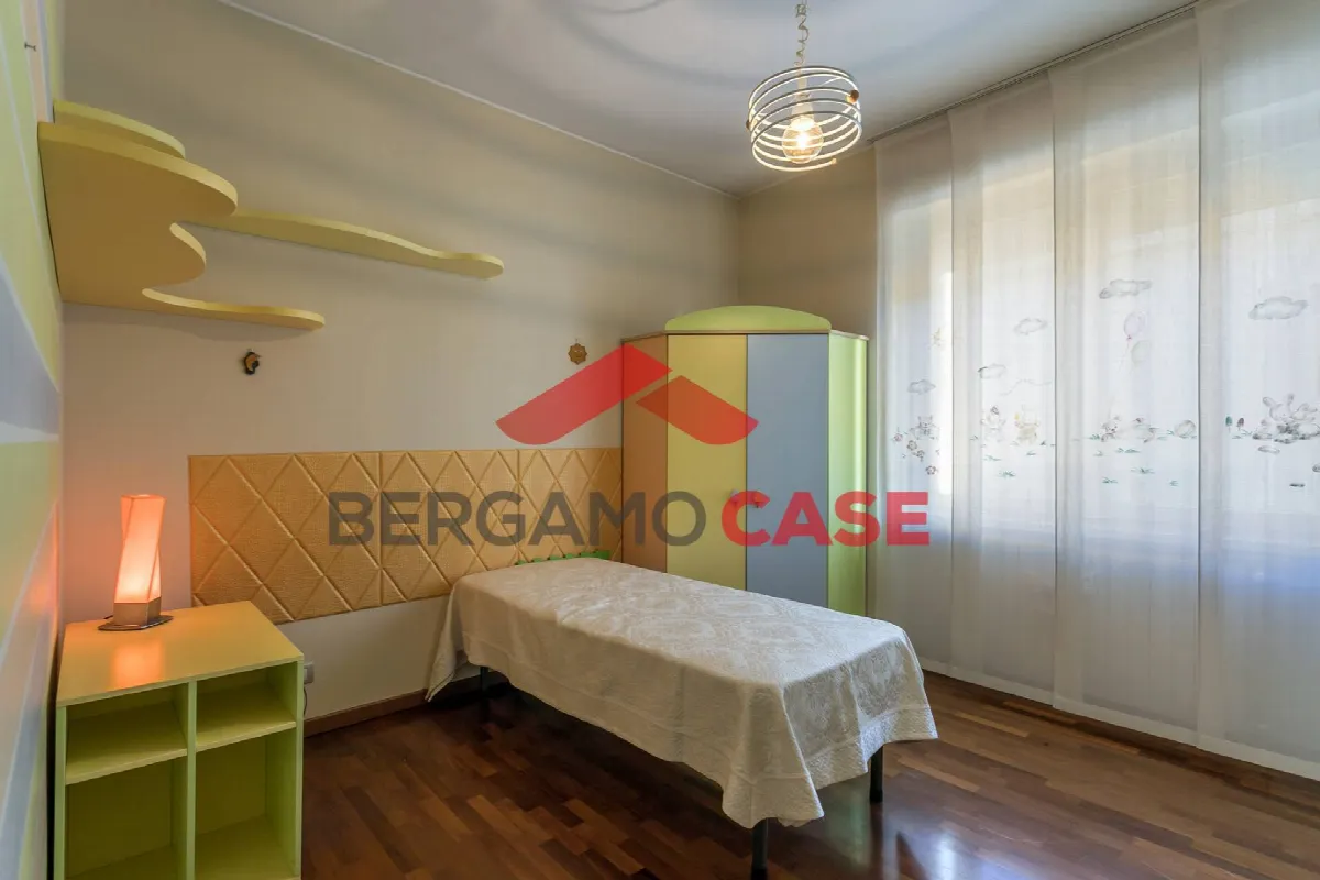 Quadrilocale in vendita a Bergamo, Centrale - foto 10