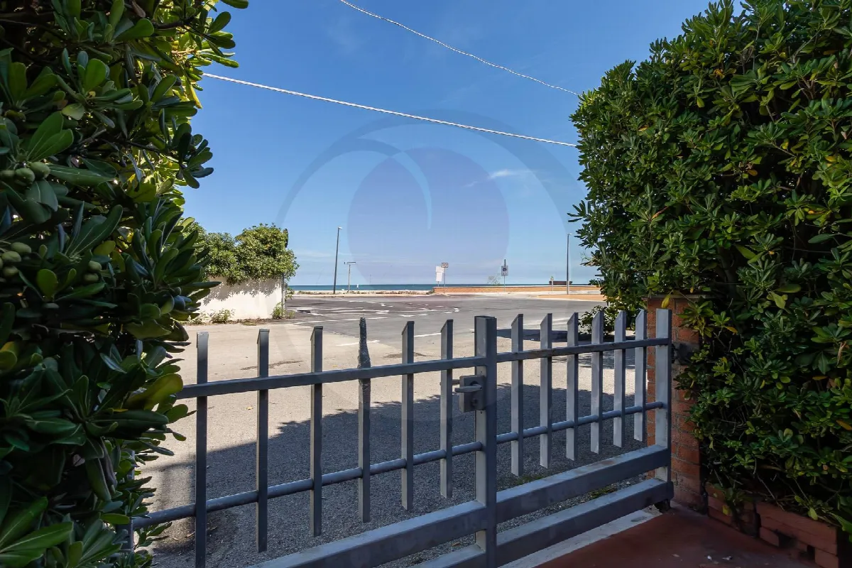 Appartamento con ingresso indipendente in vendita a Torino di Sangro - foto 1