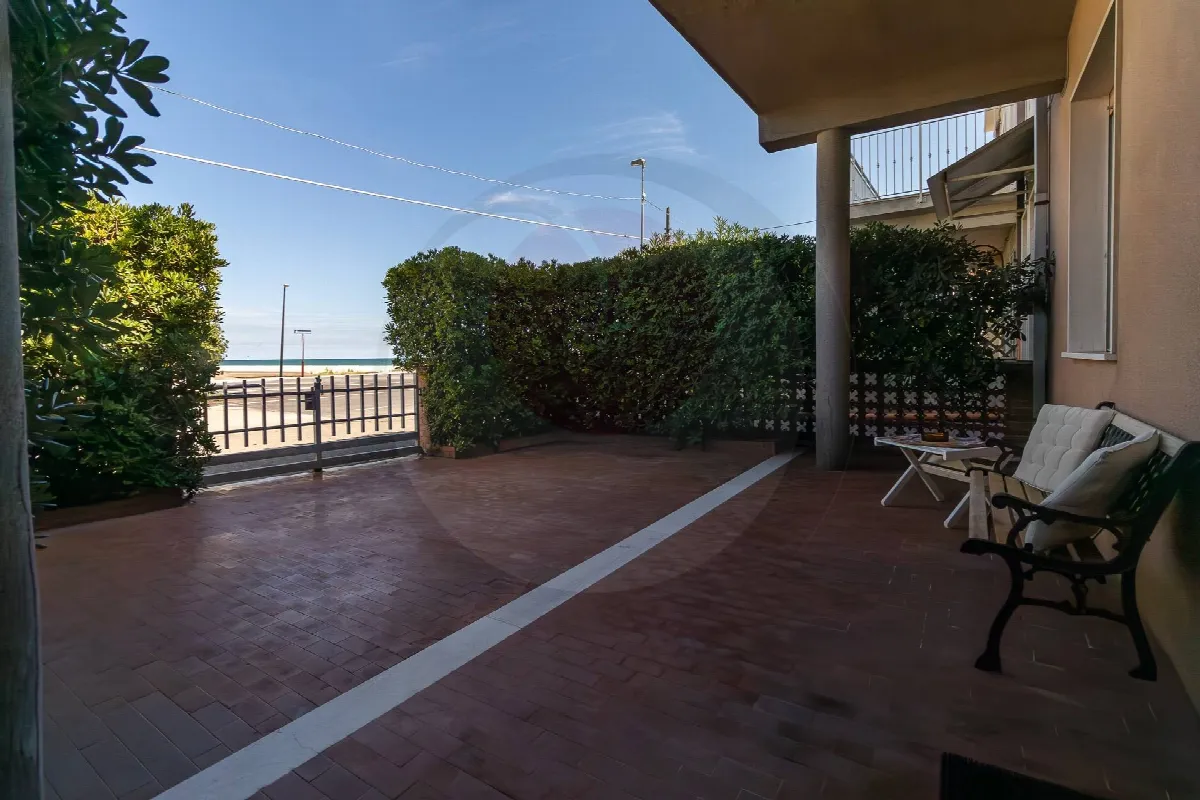 Appartamento con ingresso indipendente in vendita a Torino di Sangro - foto 2
