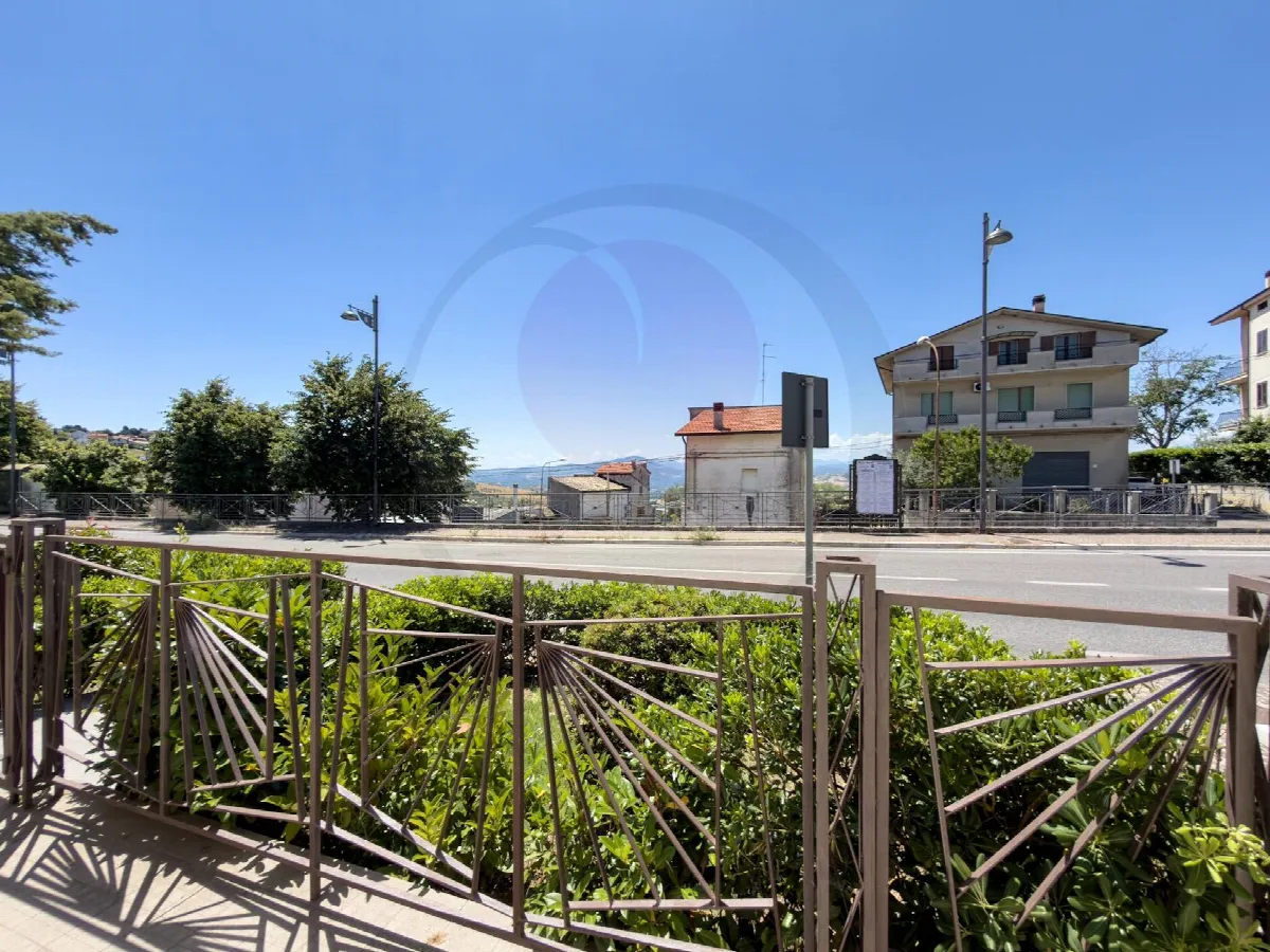 Appartamento con ingresso indipendente in vendita a Castel Frentano - foto 4