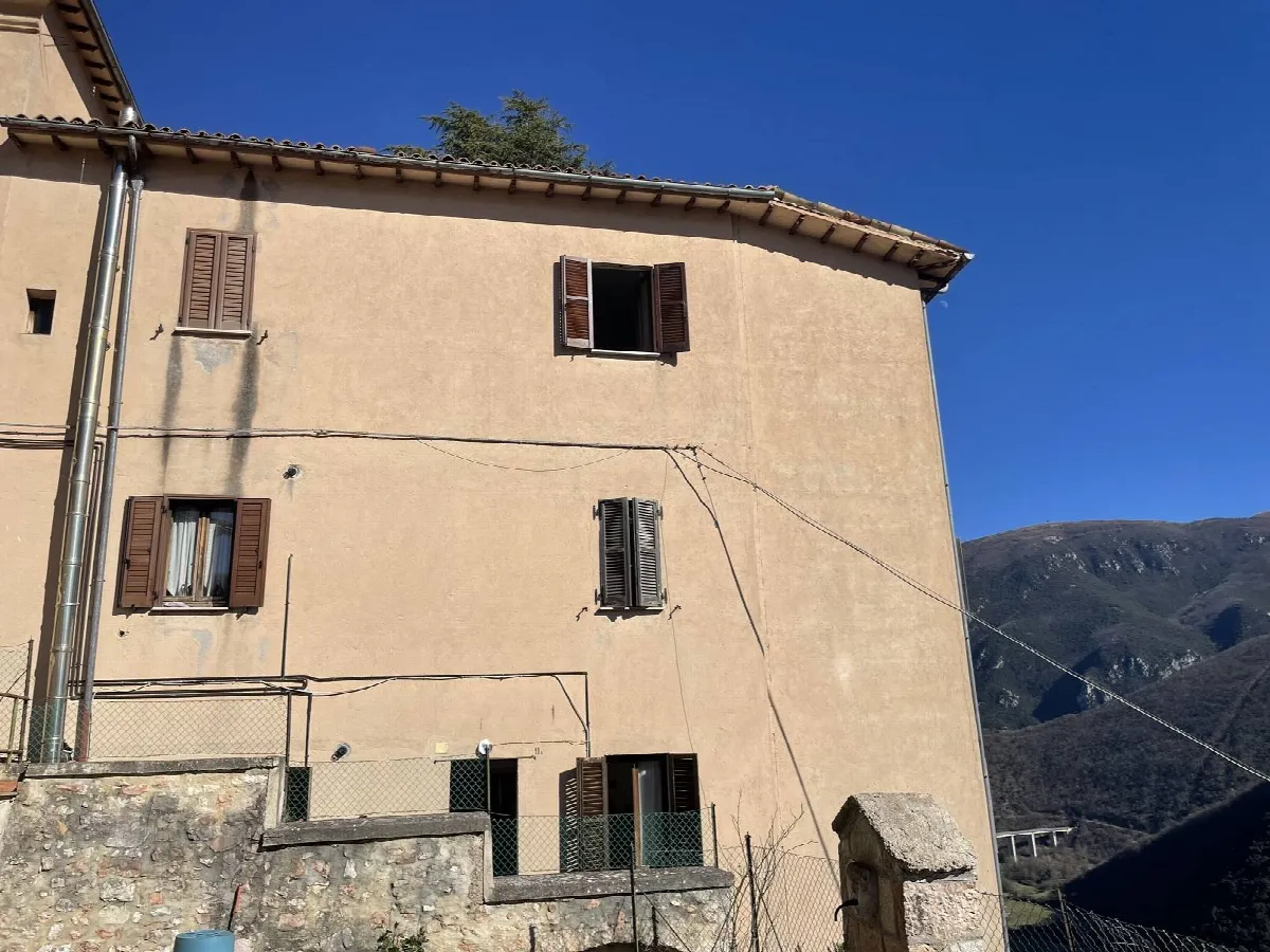 Appartamento indipendente in vendita a Cerreto di Spoleto, Cerreto di Spoleto - Centro - foto 6
