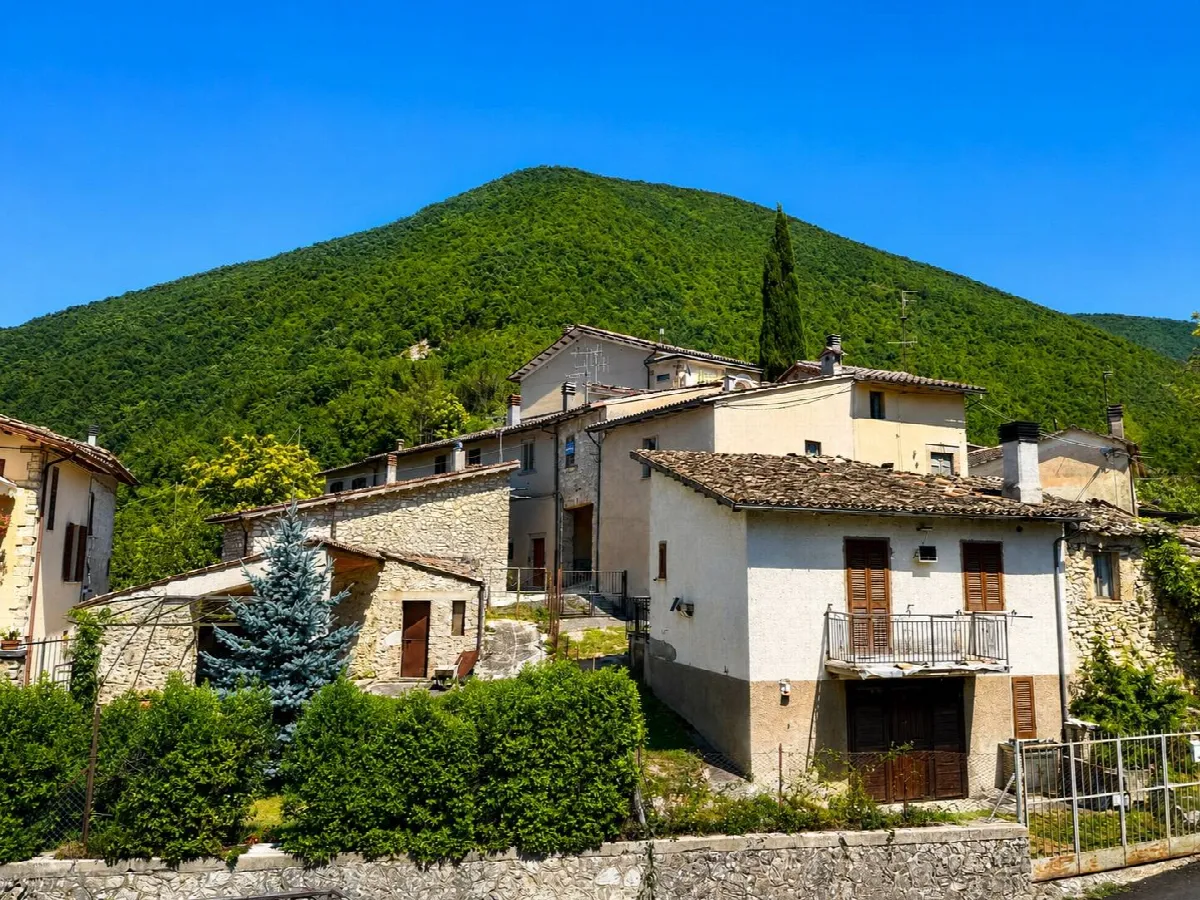 Appartamento in vendita a Cerreto di Spoleto, Ponte - foto 2