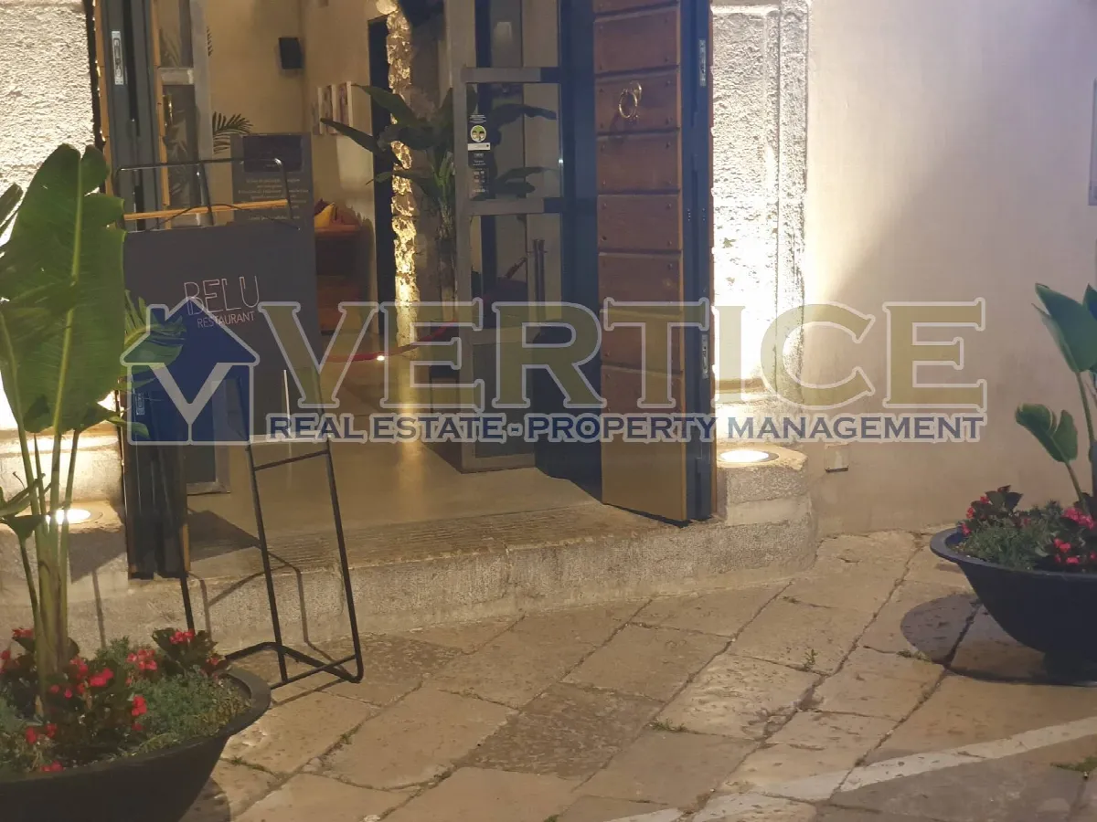 Palazzo in affitto/vendita a Fondi, Centro storico - foto 4