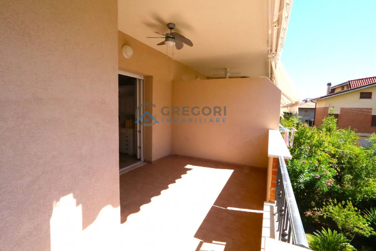 Appartamento in vendita a Martinsicuro, Zona Mare - foto 8