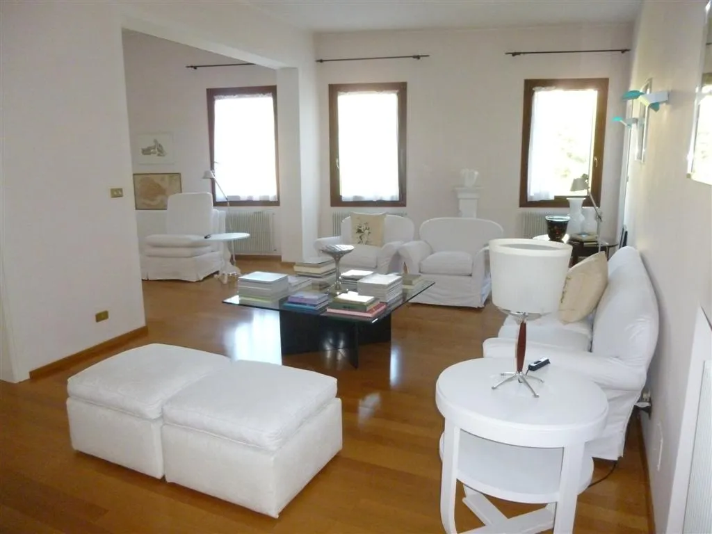 APPARTAMENTO in vendita a Treviso, CENTRO STORICO - foto 2
