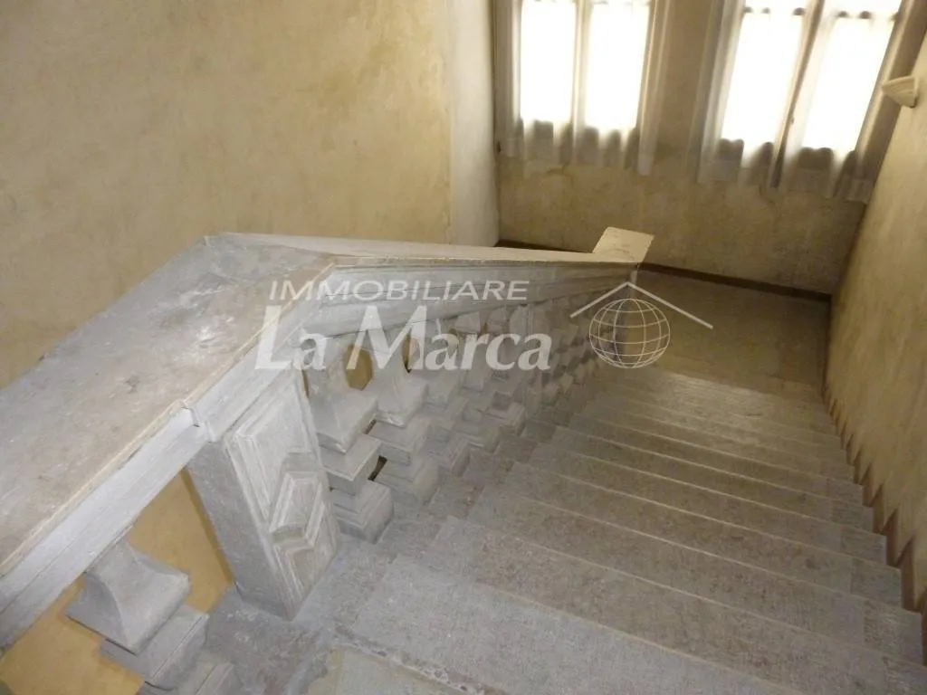 APPARTAMENTO in vendita a Treviso, CENTRO STORICO - foto 2