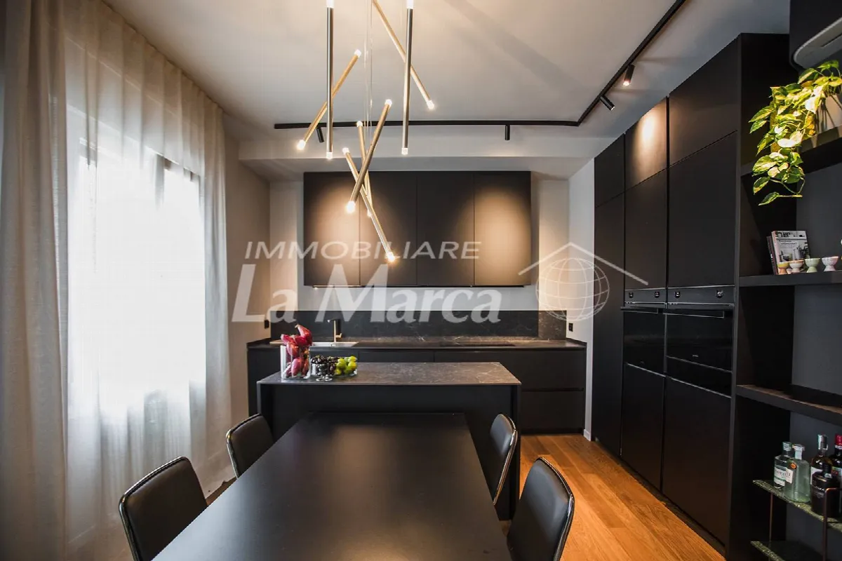 APPARTAMENTO in vendita a Treviso, CENTRO STORICO - foto 4