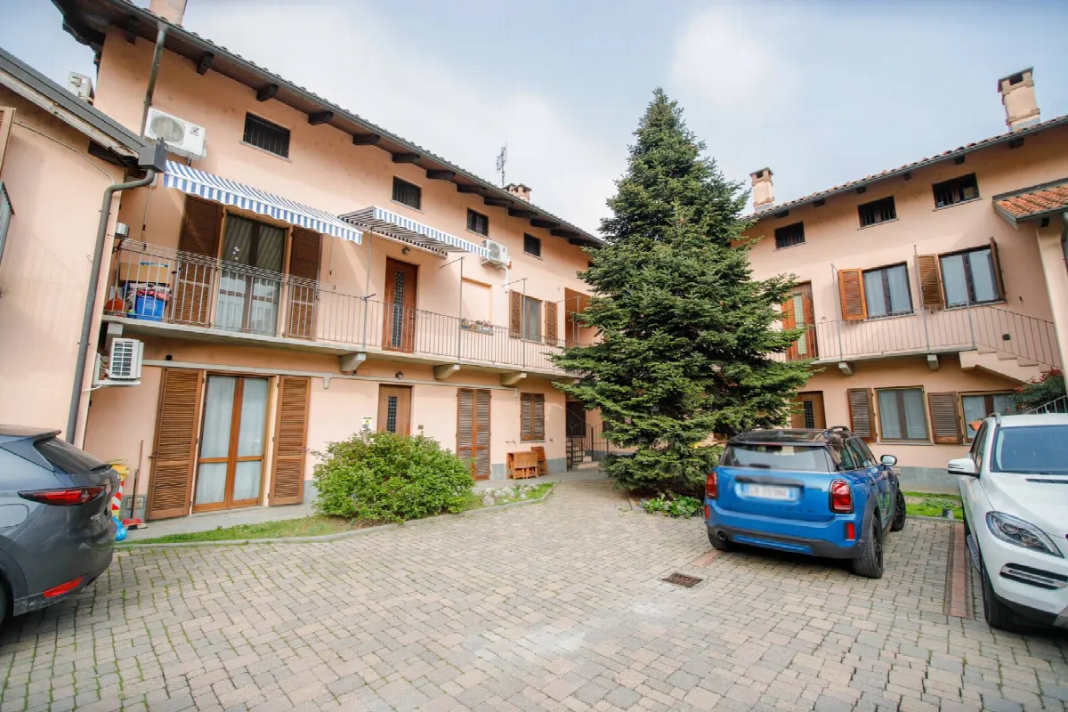 4 locali in vendita a Montanaro, Montanaro - foto 1