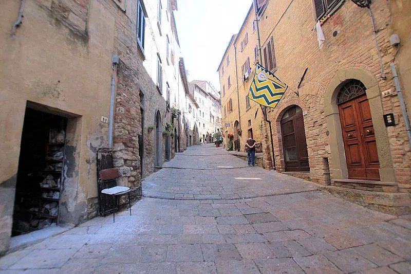 Appartamento con vista panoramica in centro storico in vendita a Volterra - foto 8