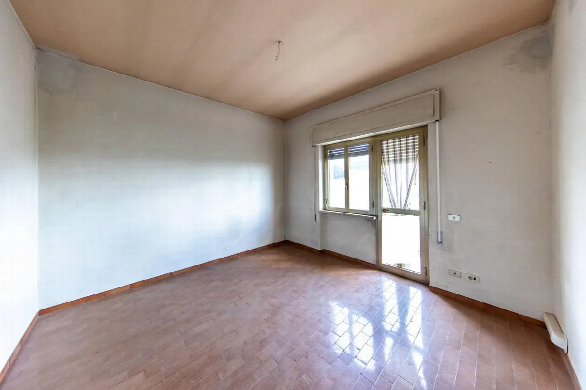 Appartamento in villa con giardino privato in vendita a Pescia - foto 9