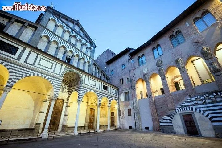 Appartamento al piano nobile con giardino e garage in vendita a Pistoia, Centro storico - foto 9