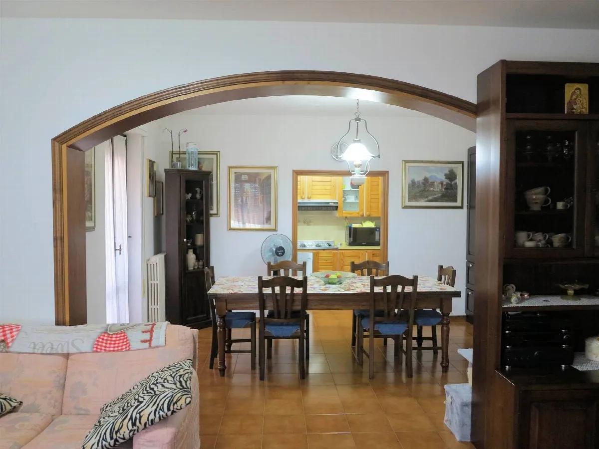 Appartamento in villetta singola al piano primo con giardino garage e taverna al piano terra in vendita a Roccastrada, Ribolla - foto 10