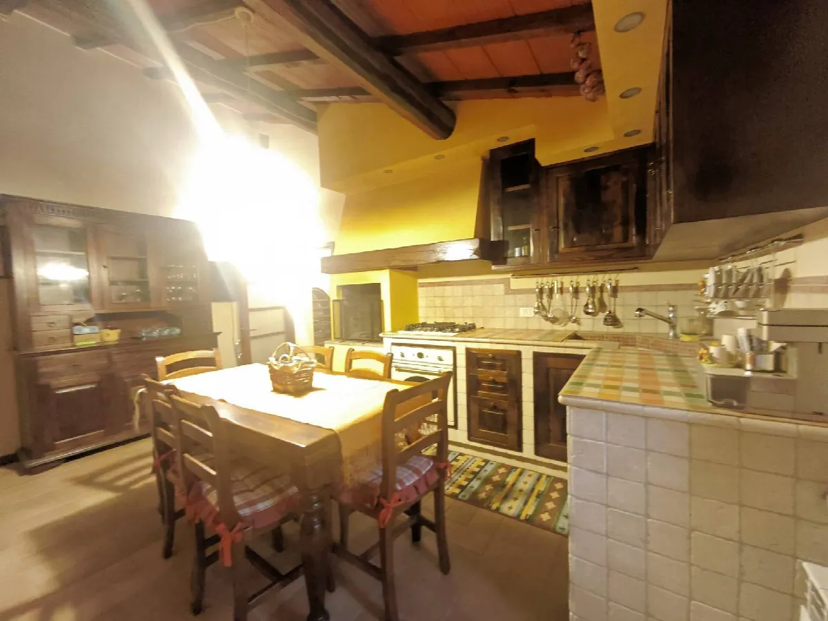 Appartamento sito in complesso con piscina condominiale in vendita a Montaione - foto 4