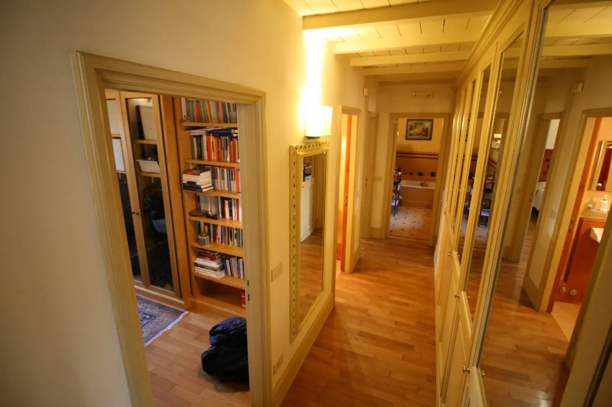 Appartamento al piano secondo con ascensore in vendita a Pistoia, Centro storico - foto 6