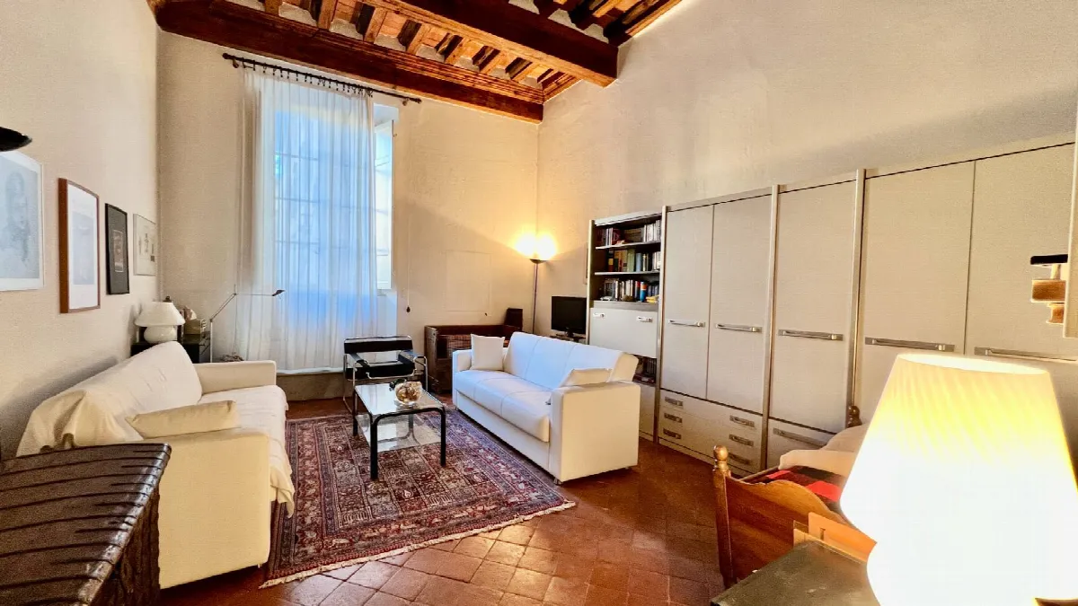 Appartamento di ampia superficie in centro storico in vendita a Lucca, Centro storico - foto 1