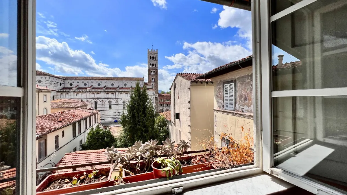 Appartamento in centro storico in vendita a Lucca, Centro storico - foto 2