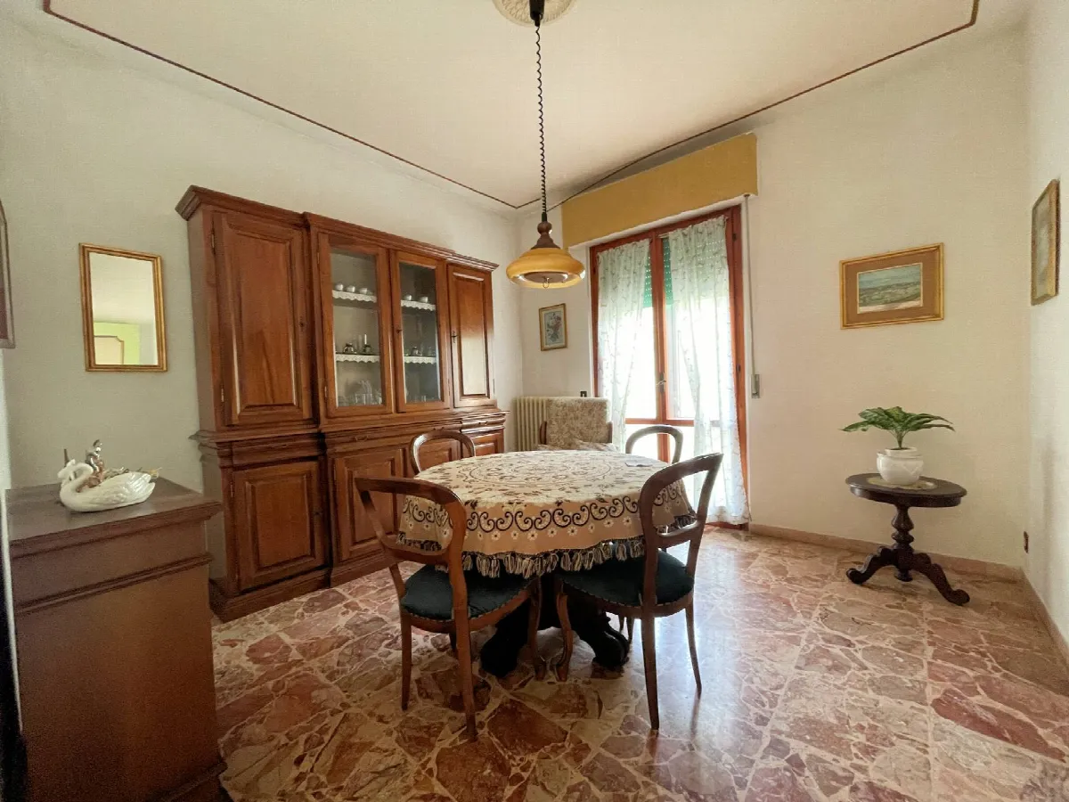 Appartamento al piano primo con giardino in vendita a Volterra - foto 3