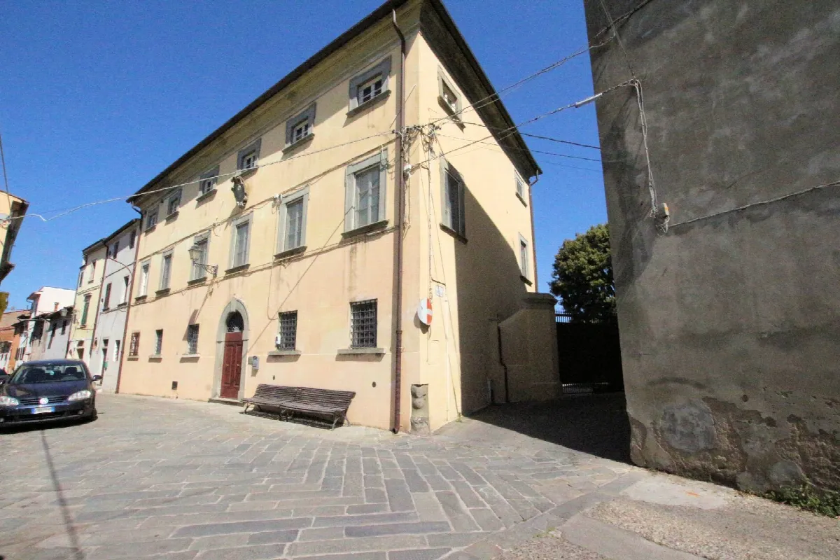 Appartamento al piano secondo di complesso residenziale con piscina in vendita a Terricciola, Soiana - foto 3