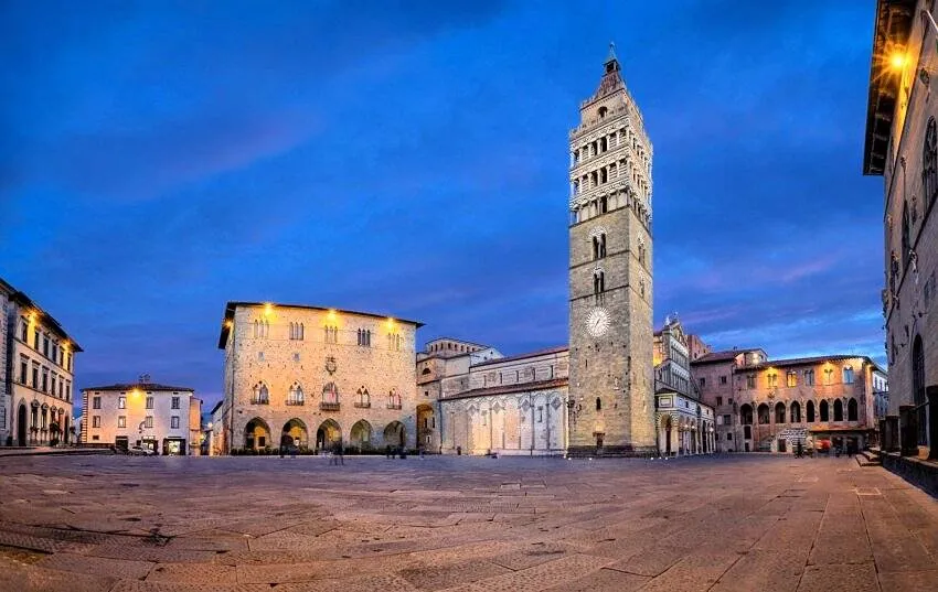 Appartamento ristrutturato ed ammobiliato posto al piano secondo con ascensore in vendita a Pistoia, Centro storico - foto 4
