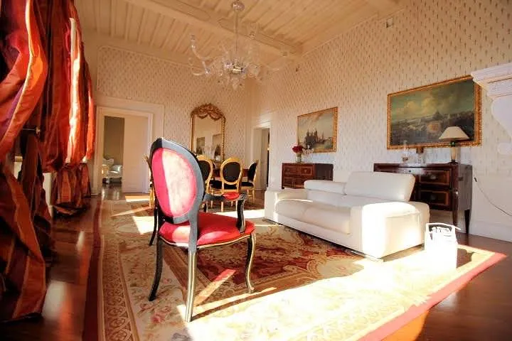 Meraviglioso appartamento in suggestivo palazzo storico in vendita a Pescia - foto 2