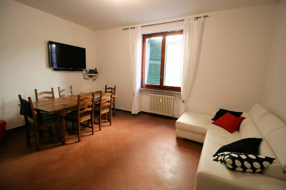 Appartamento al piano secondo con ascensore in centro storico in vendita a Pistoia, Centro storico - foto 2