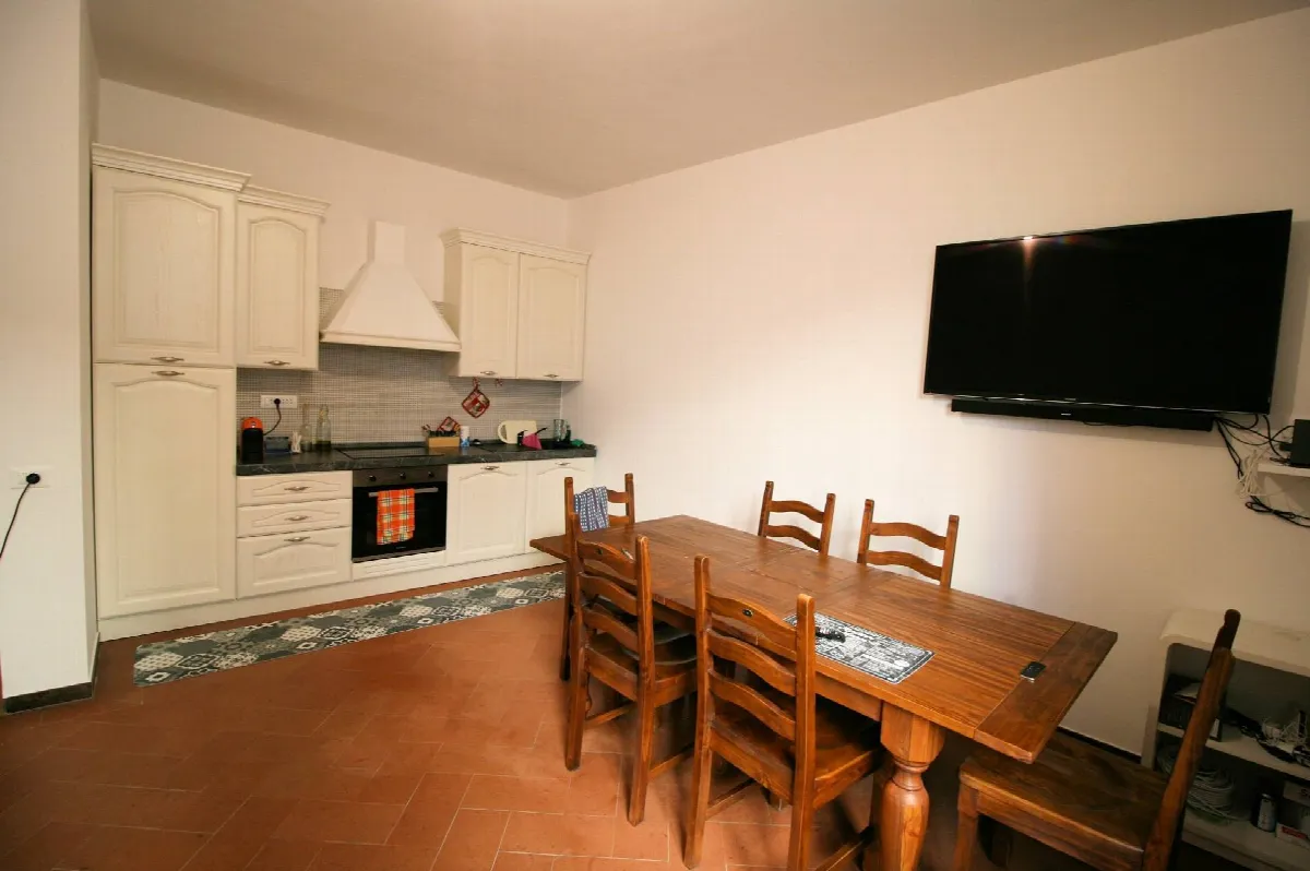 Appartamento al piano secondo con ascensore in centro storico in vendita a Pistoia, Centro storico - foto 3