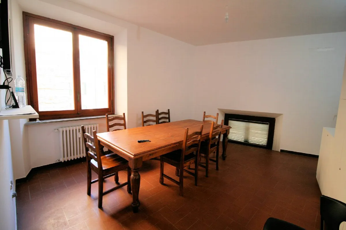 Appartamento al piano secondo con ascensore in centro storico in vendita a Pistoia, Centro storico - foto 4