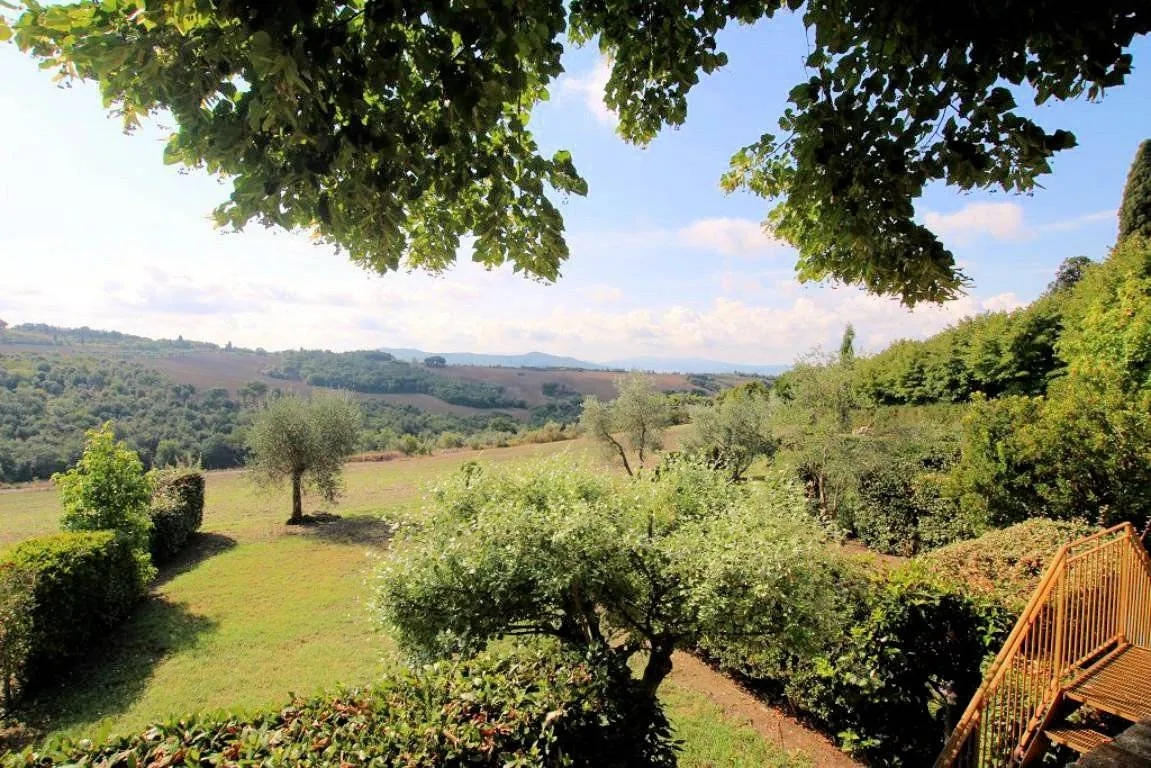 Appartamento in antico borgo ristrutturato con piscina in vendita a Volterra - foto 4