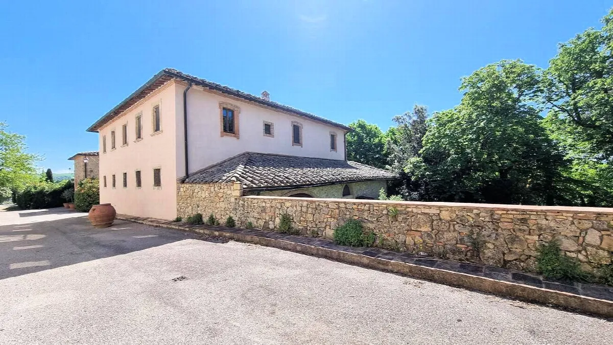 Appartamento con giardino  in antico borgo ristrutturato con piscina in vendita a Volterra - foto 8