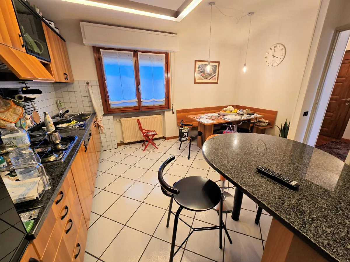 Appartamento posto al piano primo di villetta bifamiliare con garage e giardino in vendita a Buggiano, Borgo a Buggiano - foto 8