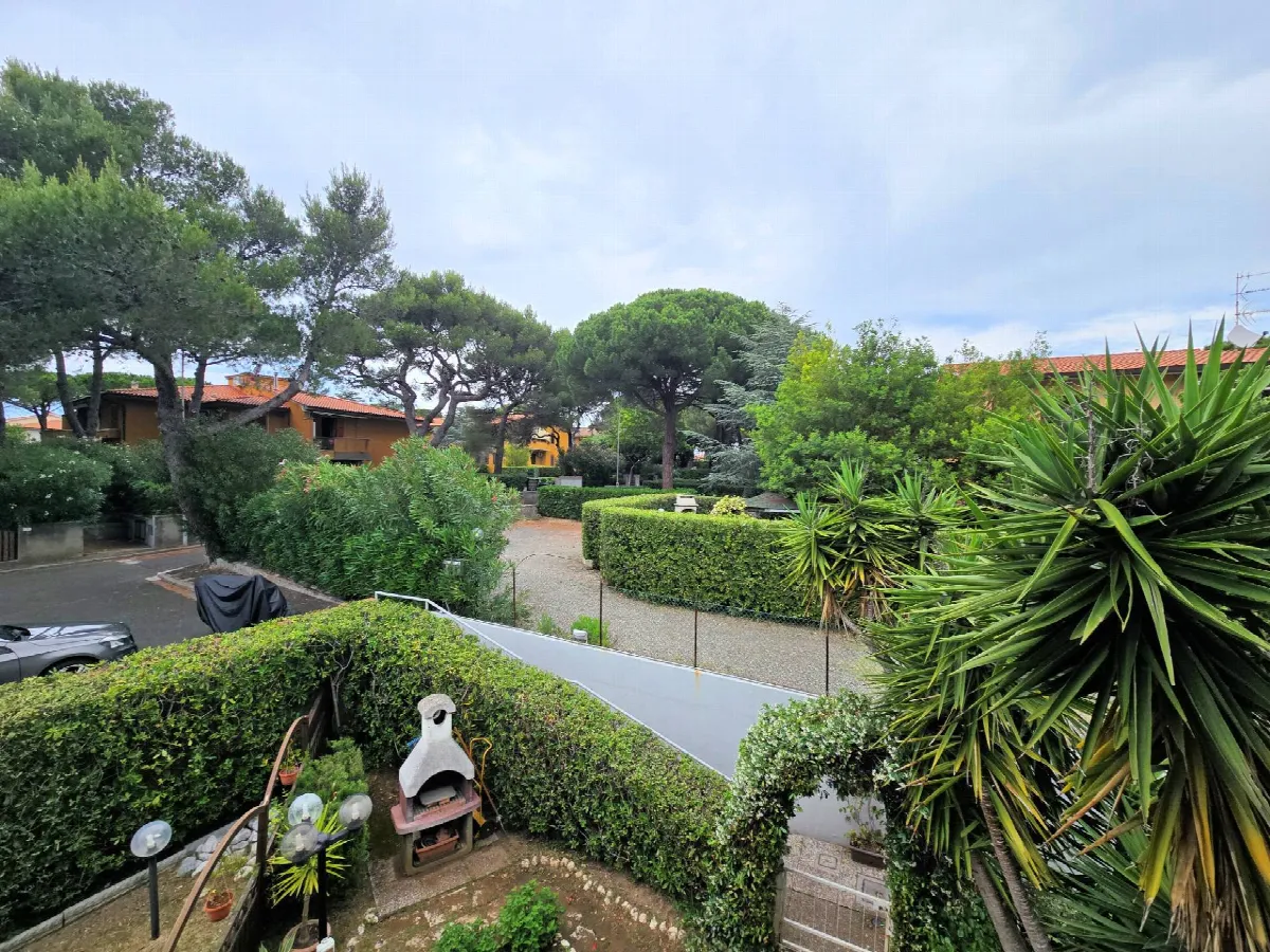 Appartamento al piano primo con ascensore in complesso residenziale con piscina in vendita a Rosignano Marittimo, Castiglioncello - foto 10
