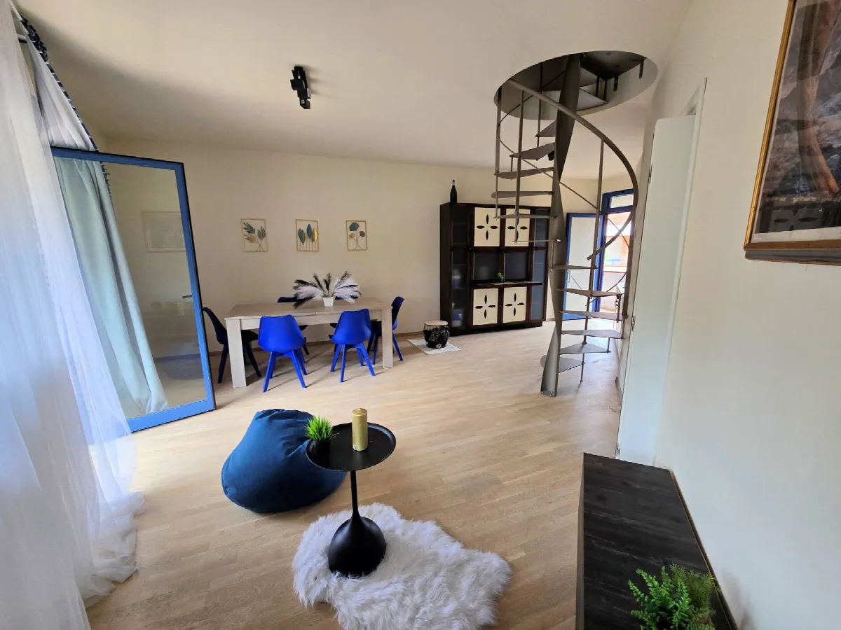 Appartamento al piano primo con ascensore in complesso residenziale con piscina in vendita a Rosignano Marittimo, Castiglioncello - foto 5
