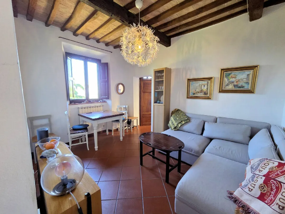 Appartamento al piano primo con giardino in vendita a Lajatico, Orciatico - foto 5