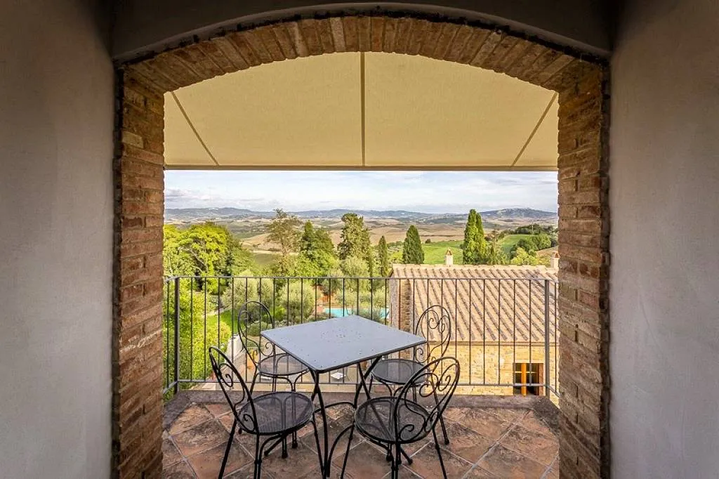 Appartamento al piano secondo di complesso residenziale con piscina in vendita a Lajatico - foto 6
